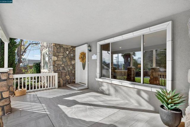 1956 1956 Holly Dr, Concord, CA 94521