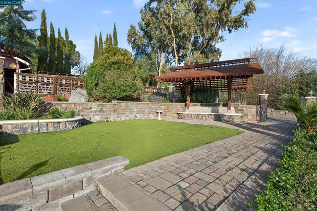 1956 1956 Holly Dr, Concord, CA 94521