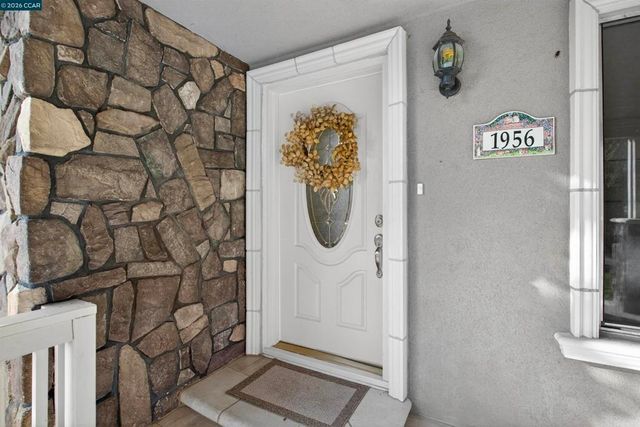 1956 1956 Holly Dr, Concord, CA 94521