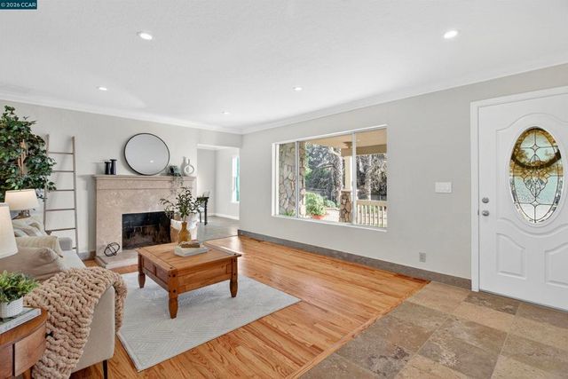 1956 1956 Holly Dr, Concord, CA 94521