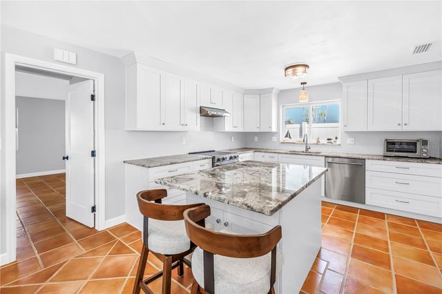 12475 4TH STREET E, Treasure Island, FL 33706