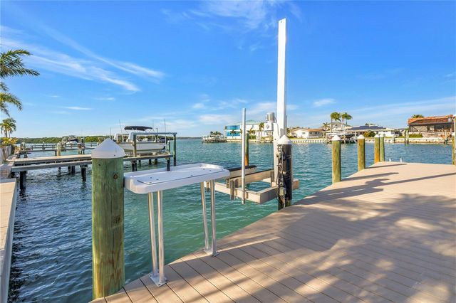 12475 4TH STREET E, Treasure Island, FL 33706