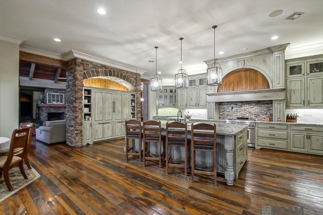 16033 Greenwell Springs-port Hudson Rd, Central, LA 70770