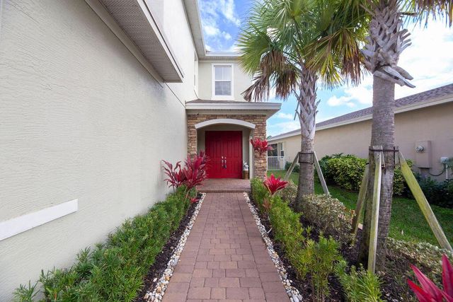 1700 NW Vivanco Street, Port St Lucie, FL 34986