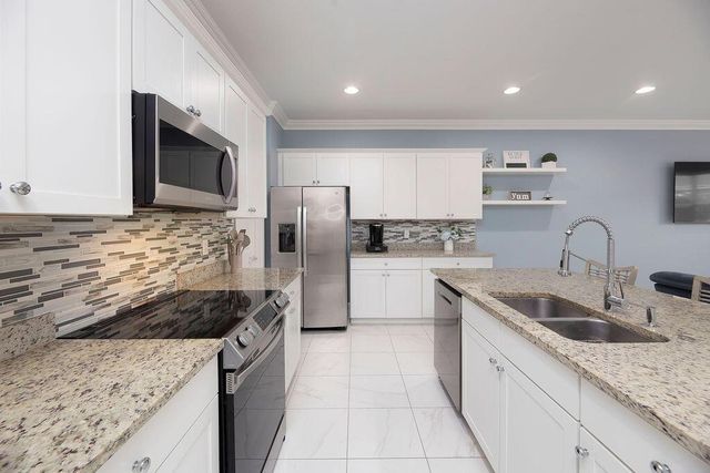 1700 NW Vivanco Street, Port St Lucie, FL 34986