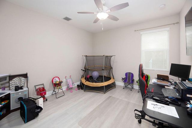 1700 NW Vivanco Street, Port St Lucie, FL 34986