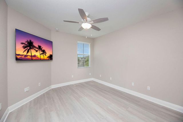 1700 NW Vivanco Street, Port St Lucie, FL 34986