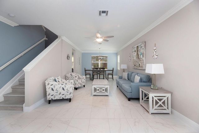 1700 NW Vivanco Street, Port St Lucie, FL 34986