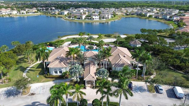 1700 NW Vivanco Street, Port St Lucie, FL 34986