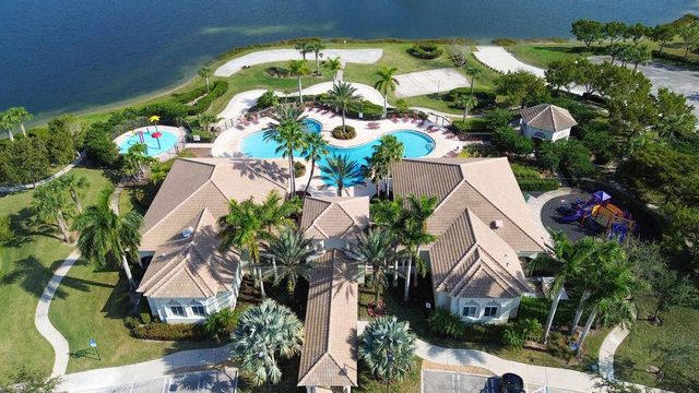 1700 NW Vivanco Street, Port St Lucie, FL 34986