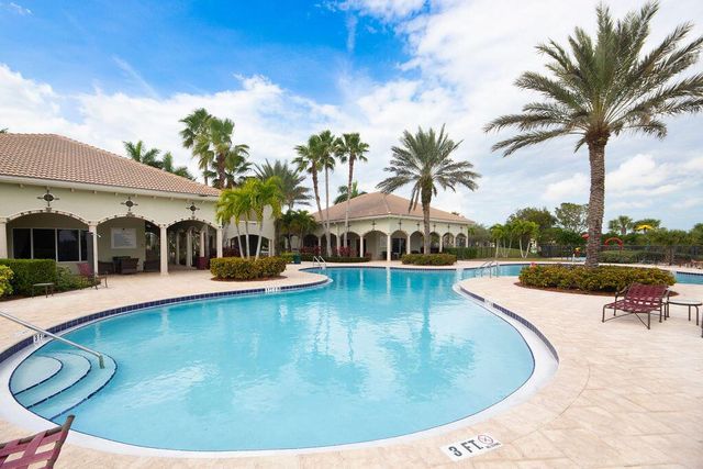 1700 NW Vivanco Street, Port St Lucie, FL 34986