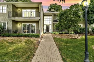 1113 N Old Woodward Avenue 46, Birmingham, MI 48009