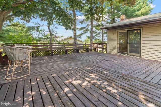 34 SMEACH DR, Hanover, PA 17331