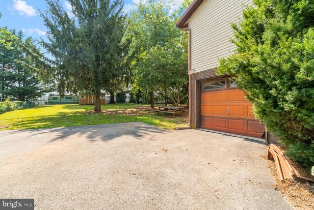 34 SMEACH DR, Hanover, PA 17331