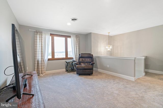 34 SMEACH DR, Hanover, PA 17331