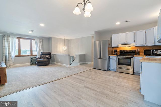 34 SMEACH DR, Hanover, PA 17331
