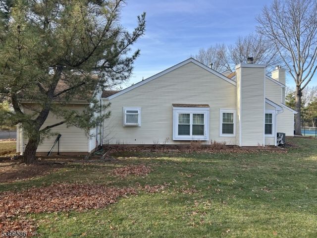 123 Winchester Way, Franklin Twp., NJ 08873