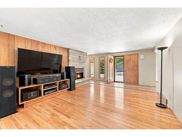 1843 Jewel Dr, Longmont, CO 80501
