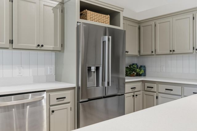 14964 River Oak Place, Savage, MN 55378