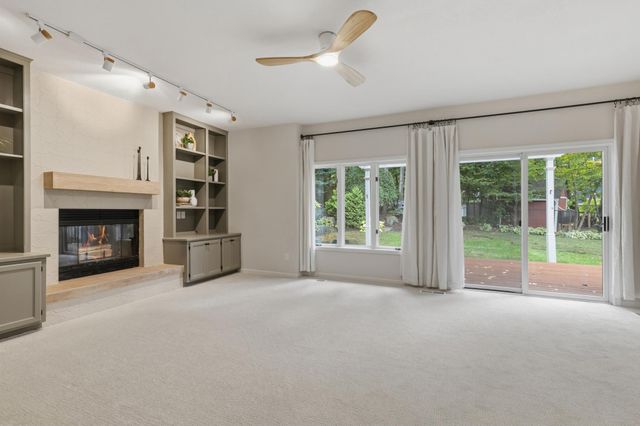 14964 River Oak Place, Savage, MN 55378