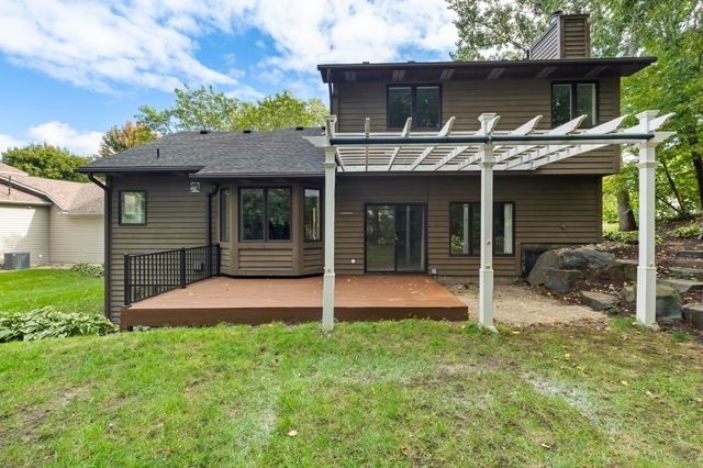 14964 River Oak Place, Savage, MN 55378
