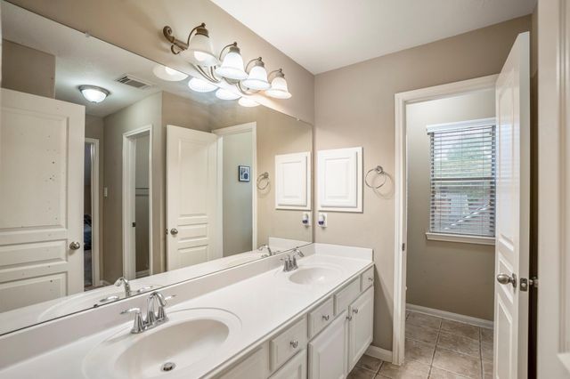 11826 Thoreau Drive, Montgomery, TX 77356