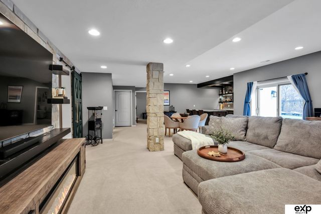 2107 S 197 Street, Omaha, NE 68130