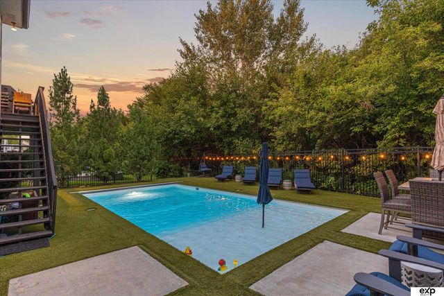 2107 S 197 Street, Omaha, NE 68130