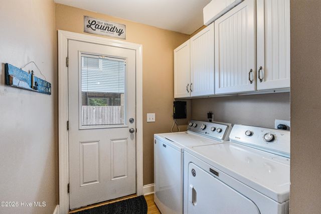163 NW 6th Street, Oak Island, NC 28465