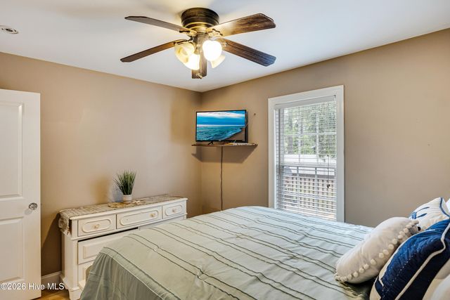 163 NW 6th Street, Oak Island, NC 28465