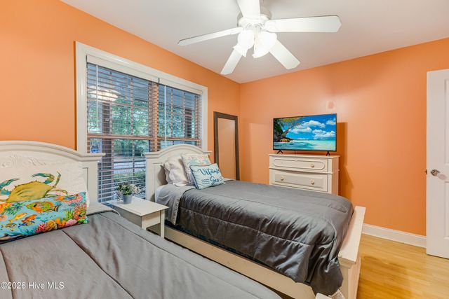 163 NW 6th Street, Oak Island, NC 28465
