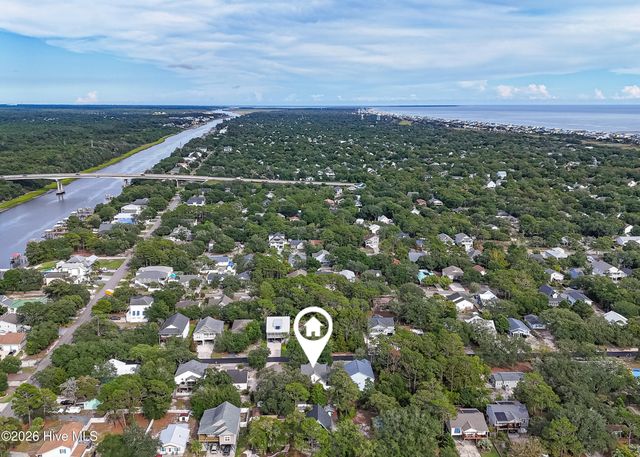 163 NW 6th Street, Oak Island, NC 28465