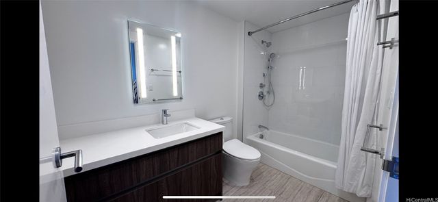 1500 Rycroft Street 2008R, Honolulu, HI 96814