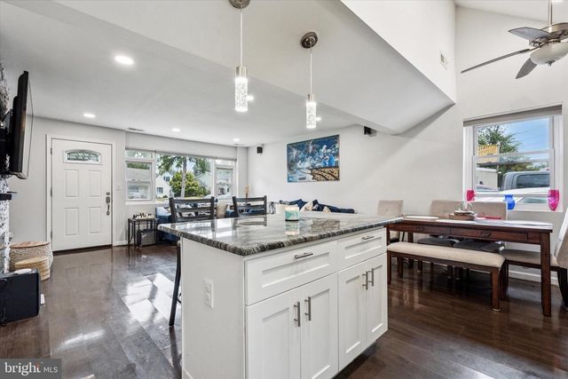 804 WINDER DR, Bristol, PA 19007