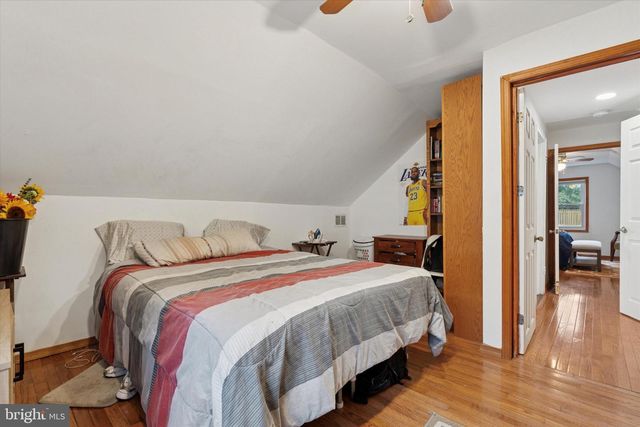 804 WINDER DR, Bristol, PA 19007