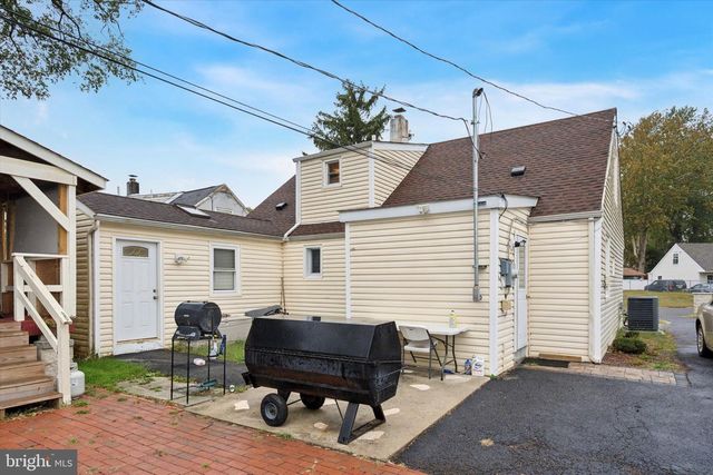 804 WINDER DR, Bristol, PA 19007