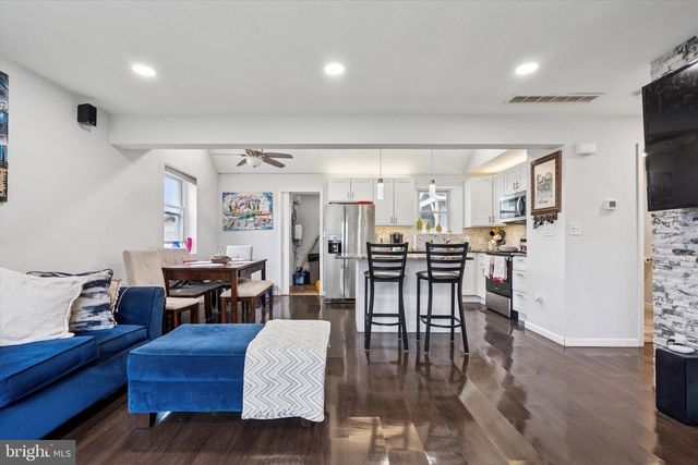 804 WINDER DR, Bristol, PA 19007