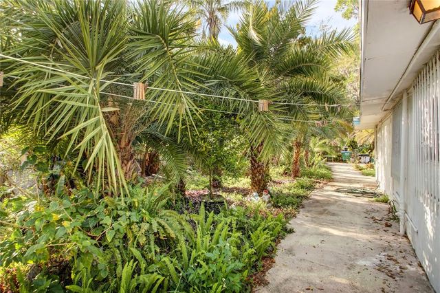 322 GARDEN STREET, Daytona Beach, FL 32114