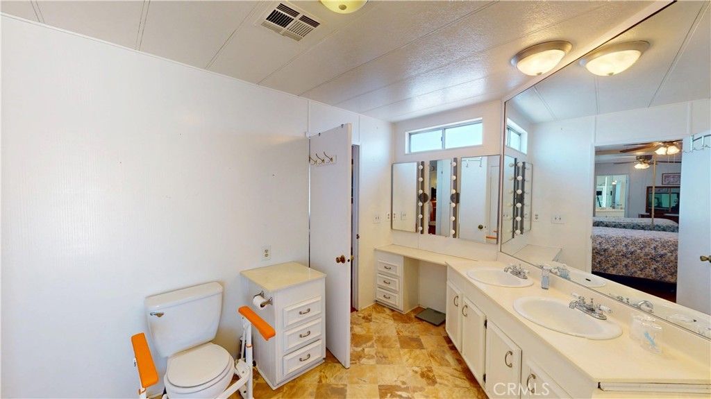 Image 22 of property listing at 24001 Muirlands Boulevard 246, Lake Forest, CA 92630