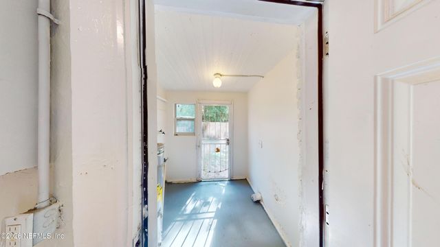 2324 MONCRIEF Road 2324, Jacksonville, FL 32209