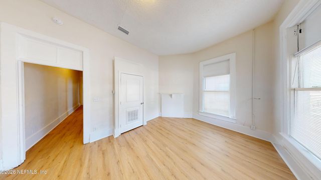 2324 MONCRIEF Road 2324, Jacksonville, FL 32209