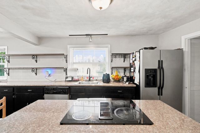 75 Nahant St, Lynn, MA 01902