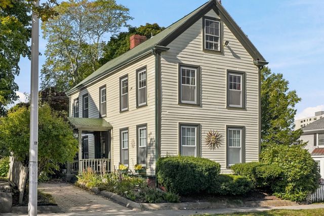 75 Nahant St, Lynn, MA 01902