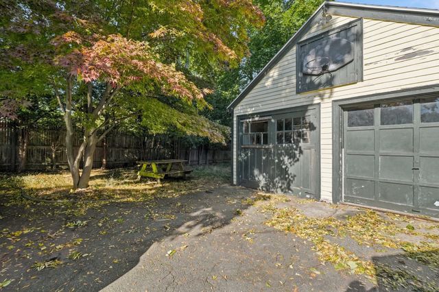 75 Nahant St, Lynn, MA 01902