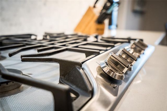 708 Bison Crossing Drive, Yukon, OK 73099