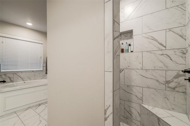 708 Bison Crossing Drive, Yukon, OK 73099