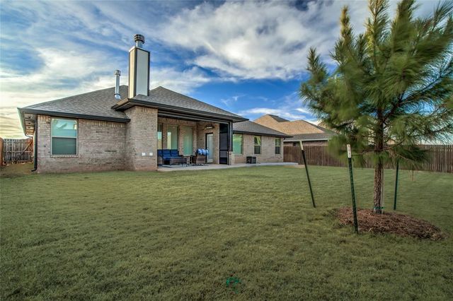 708 Bison Crossing Drive, Yukon, OK 73099