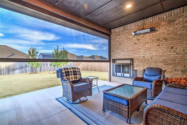 708 Bison Crossing Drive, Yukon, OK 73099