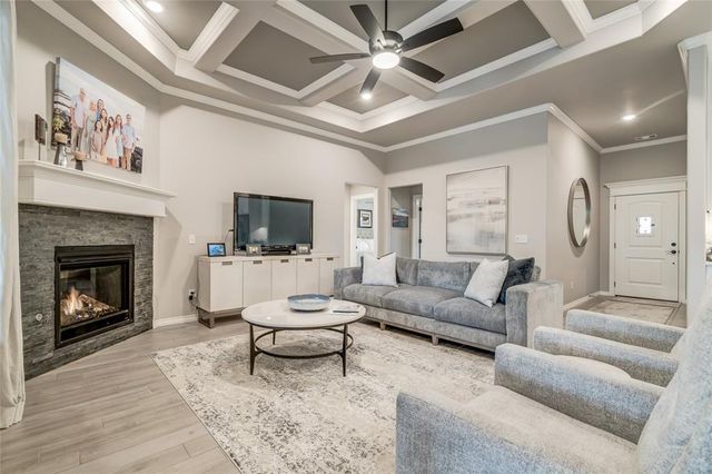 708 Bison Crossing Drive, Yukon, OK 73099