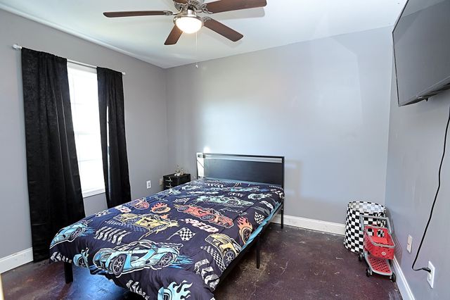 160 Marina Dr, Gibson, LA 70356